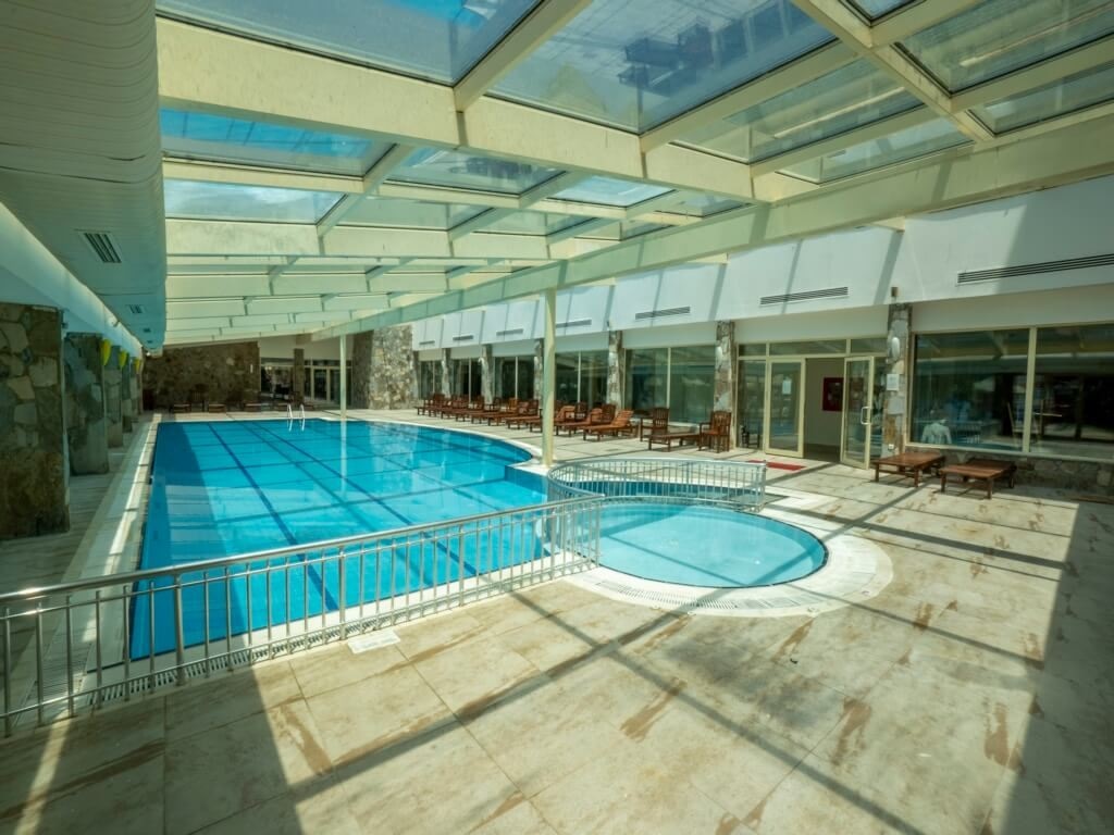 pools-indoor-pool