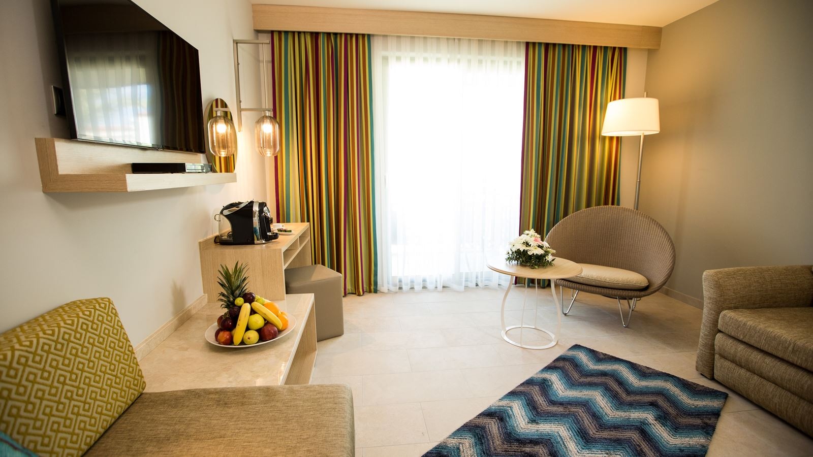 rooms-suite-room