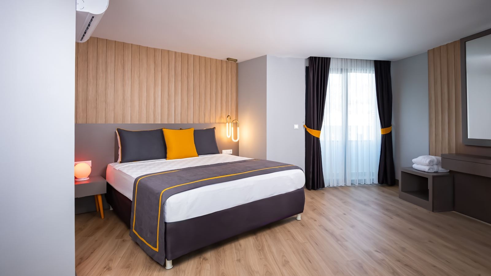 rooms-comfort-suit-rooms