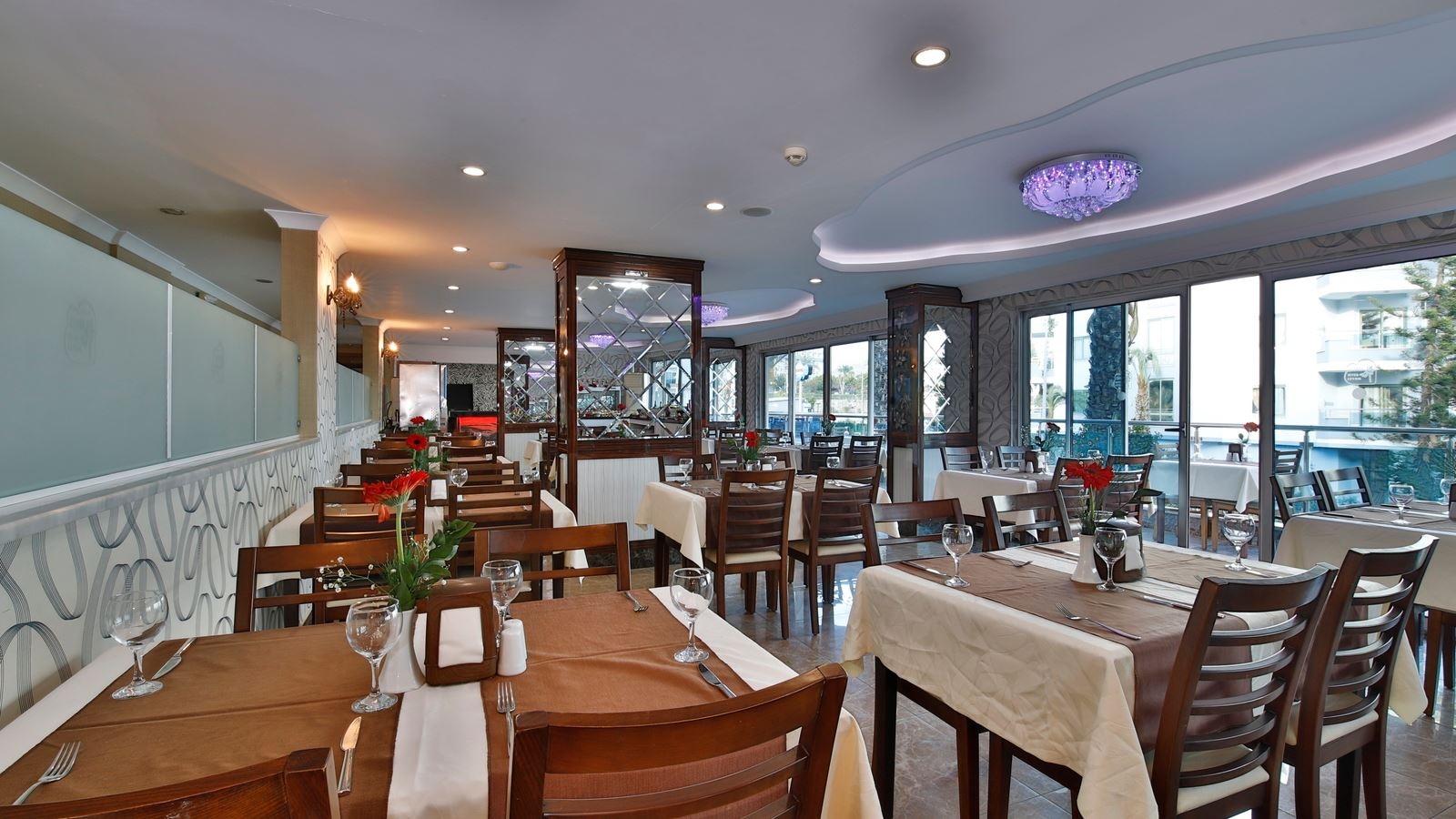 restaurants-main-restaurant