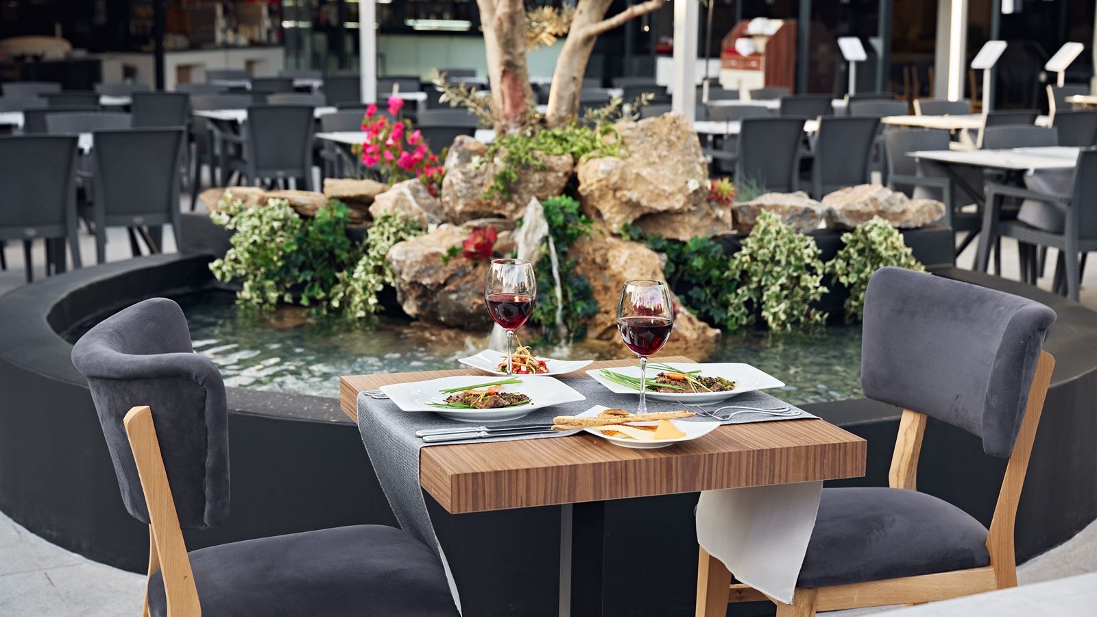 restaurants-main-restaurant