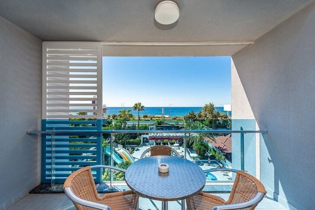 rooms-superior-sea-view-junior-suite