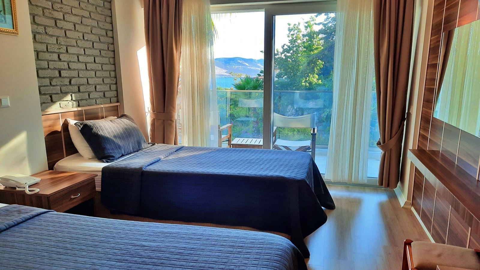 rooms-standard-double-room