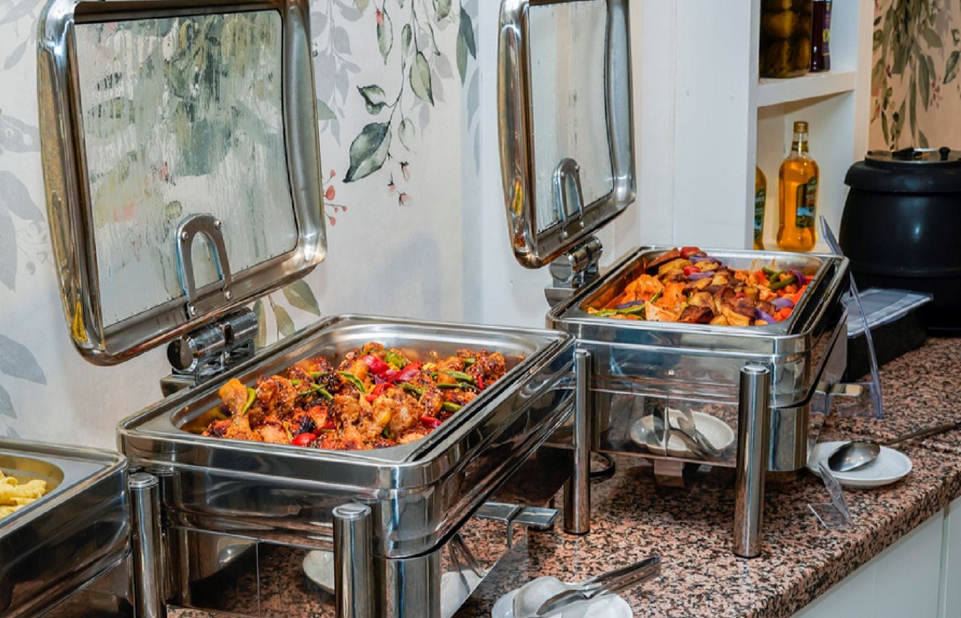 restaurants-main-building