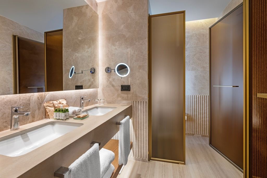 rooms-deluxe-with-jakuzi