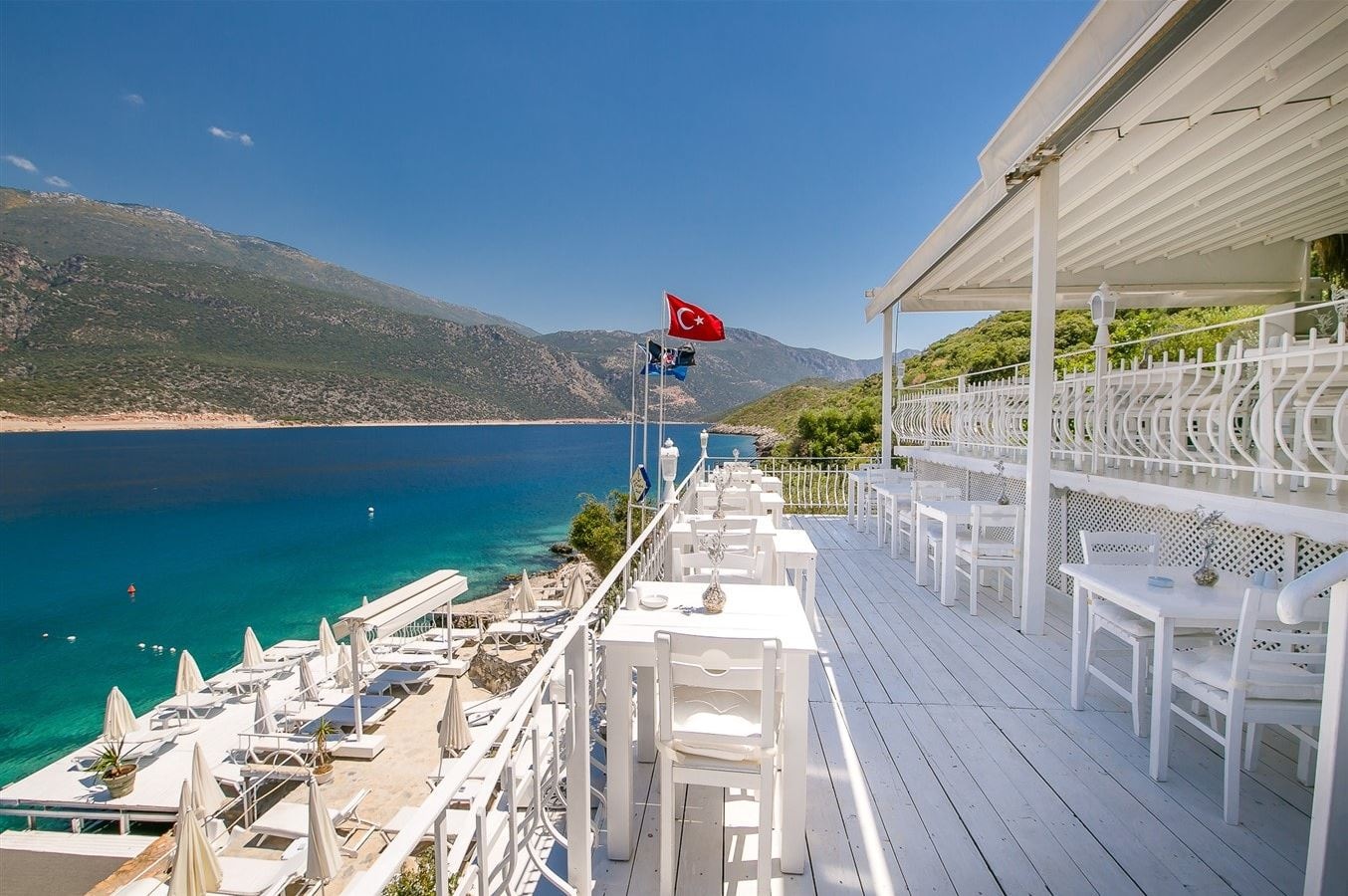 restaurants-club-capa-beach-restaurant