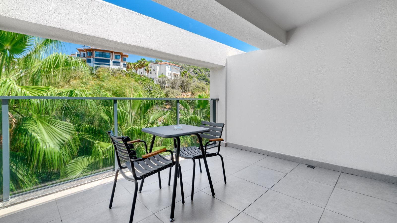 rooms-standard-room-land-view