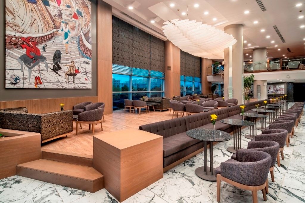 bars-vista-lobby-bar