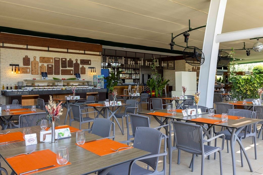 restaurants-the-garden-gourmet-restaurant