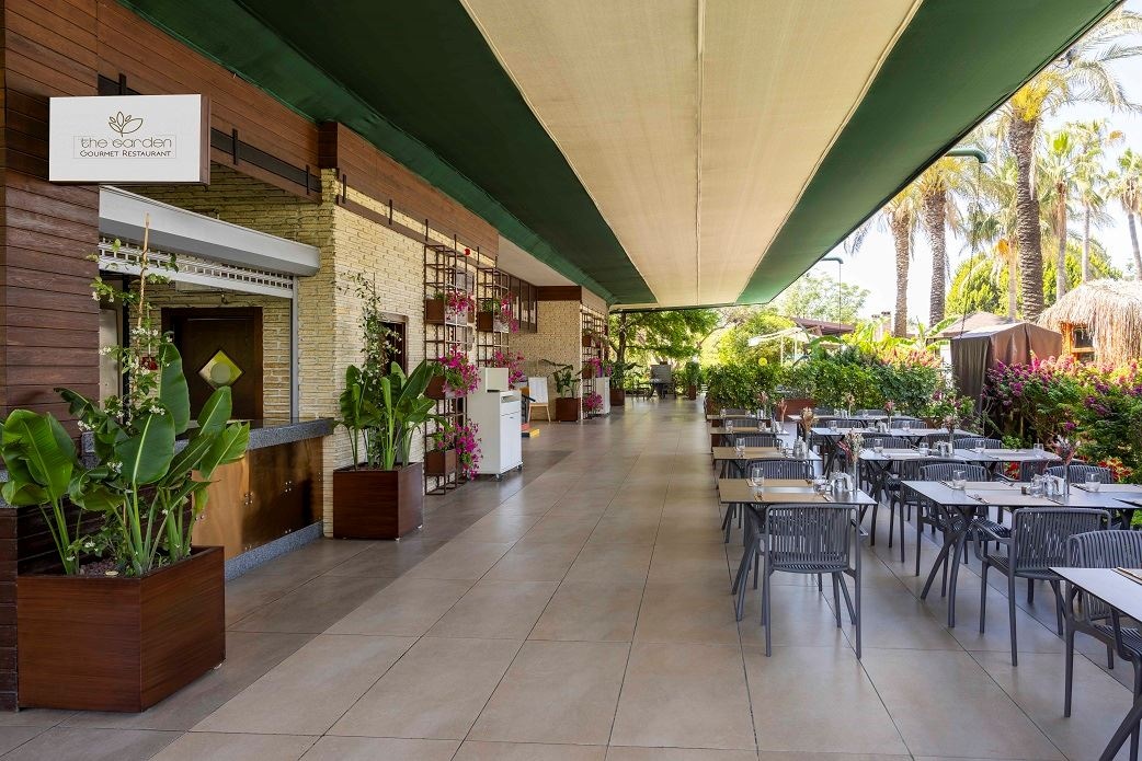 restaurants-the-garden-gourmet-restaurant