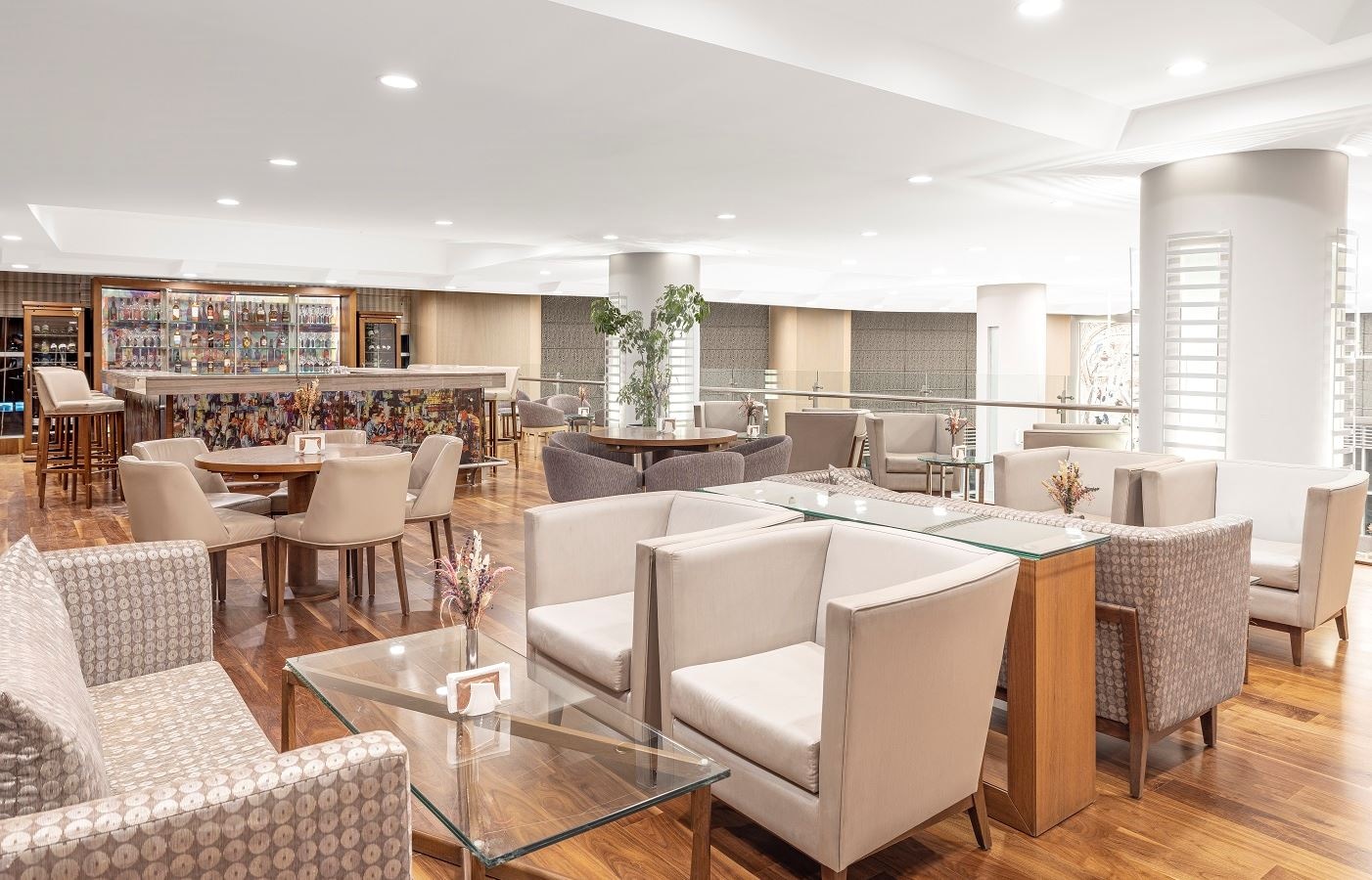 bars-vista-lobby-bar