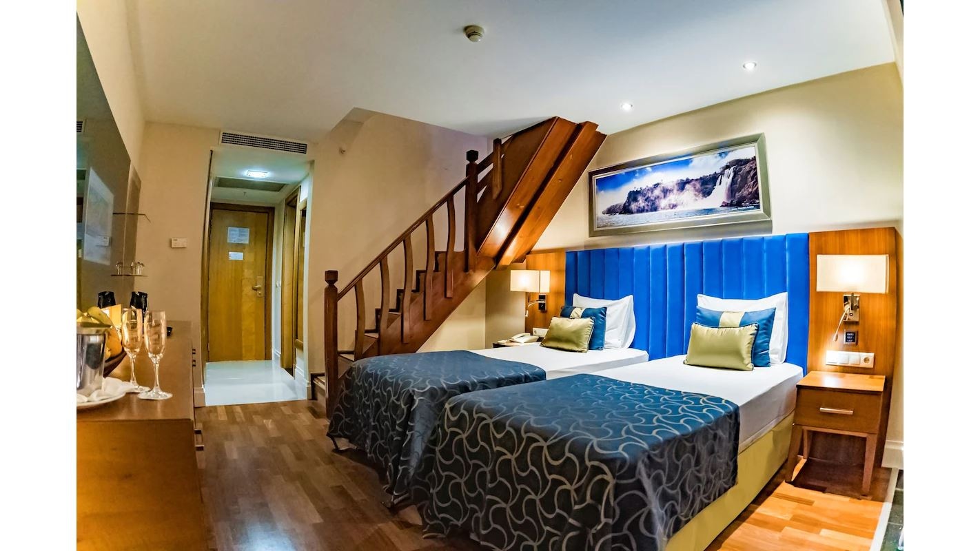 rooms-dublex-room-with-balcony