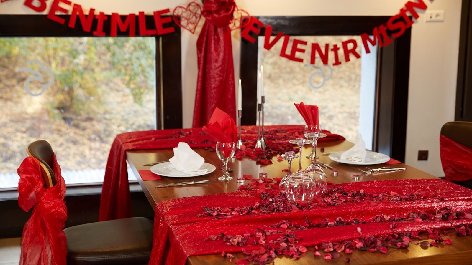 restaurants-restaurant