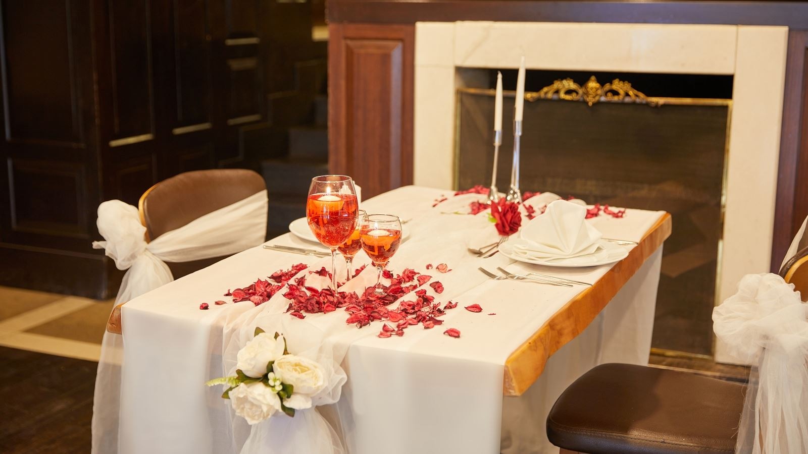 restaurants-restaurant