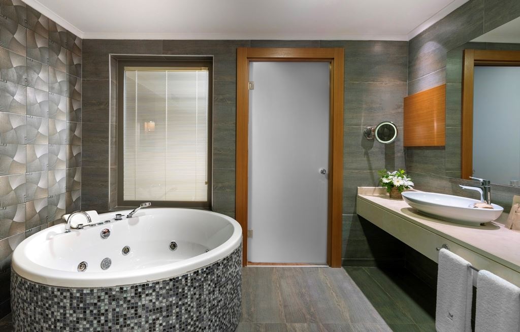 rooms-deluxe-suite-sea-view