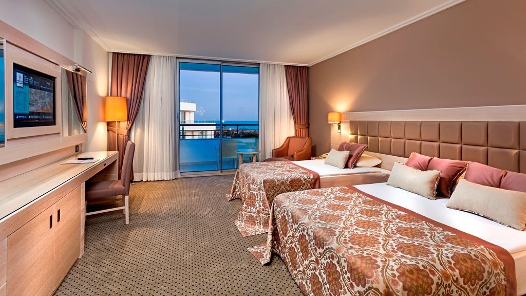 rooms-standard-room-side-sea-view