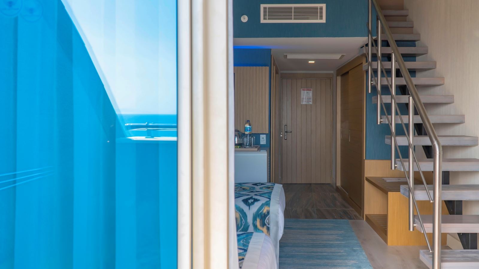 rooms-duplex-family-room