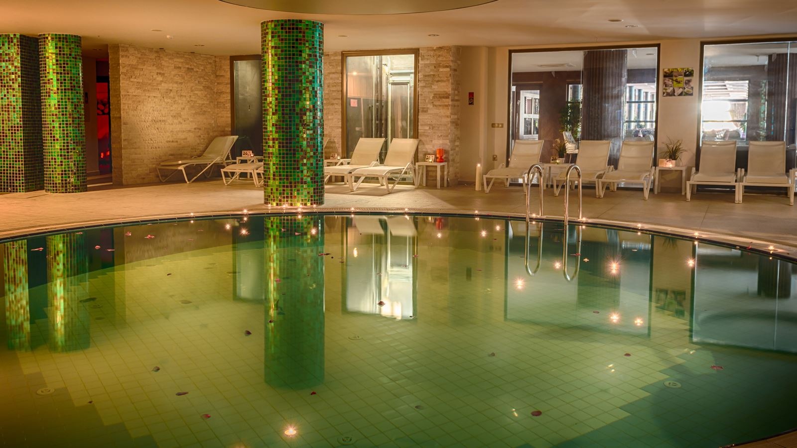 pools-indoor-pool