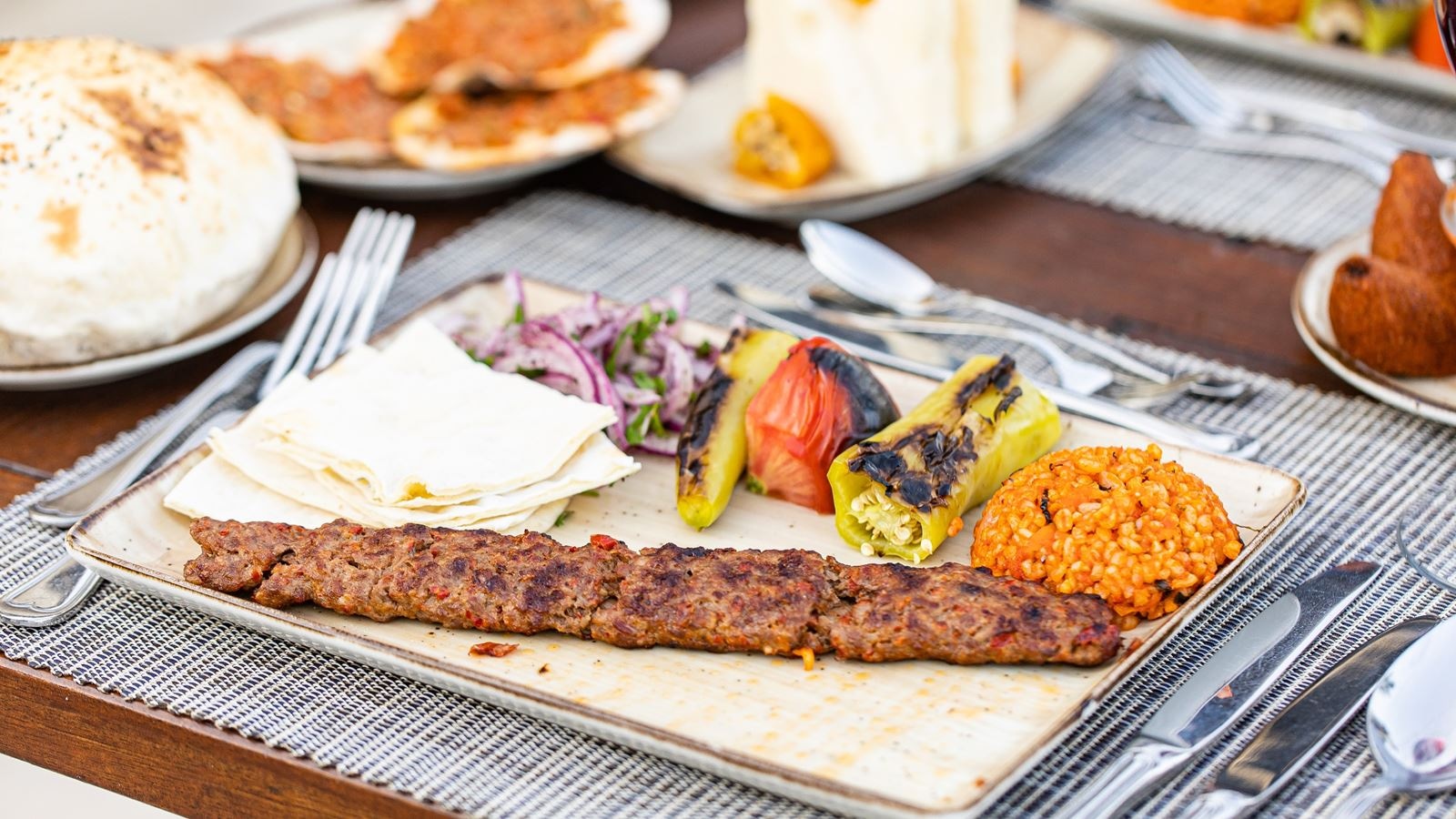 restaurants-lalezar-ala-carte