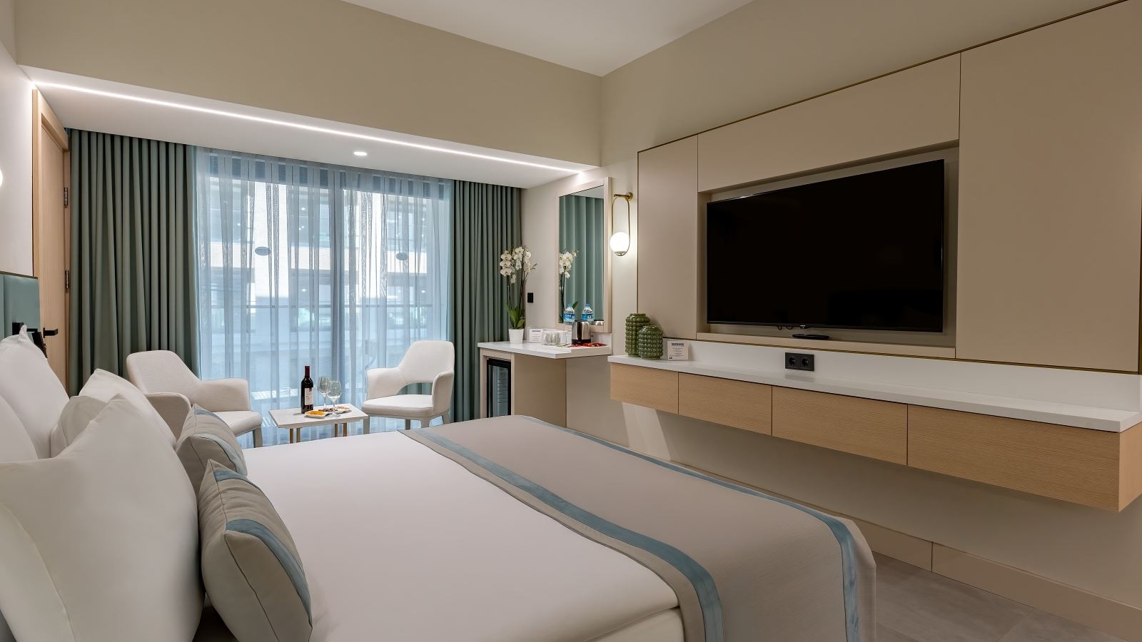 rooms-deluxe-connection-family-room