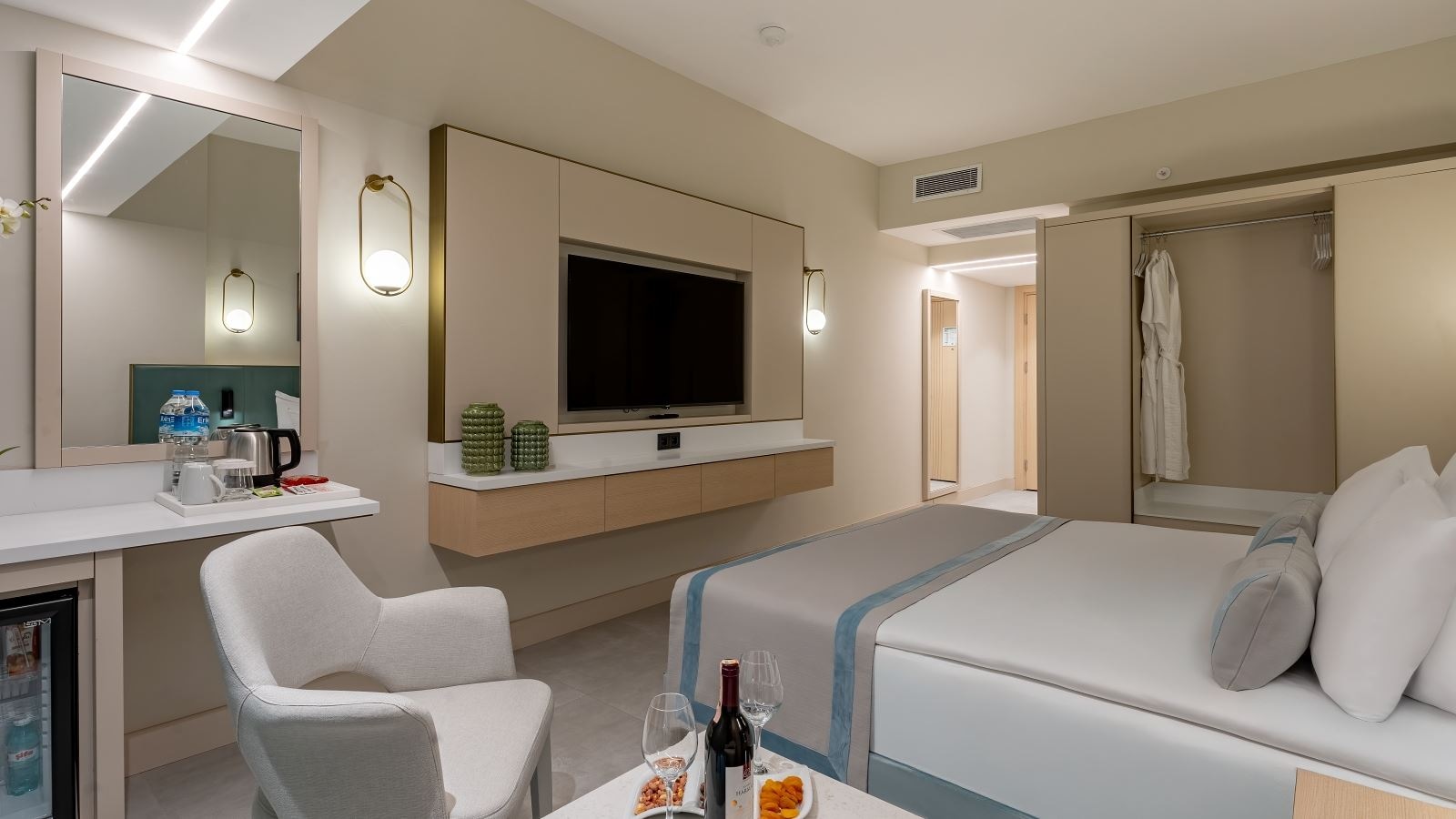 rooms-deluxe-connection-family-room