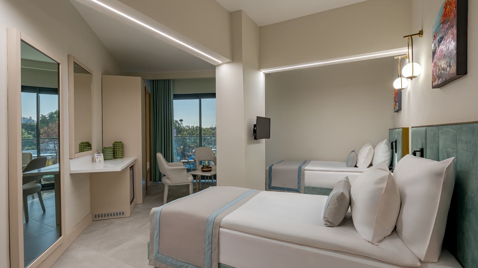 rooms-deluxe-superior-family-room