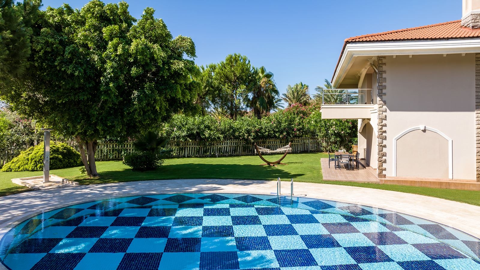 rooms-bohemia-villas-with-private-pool