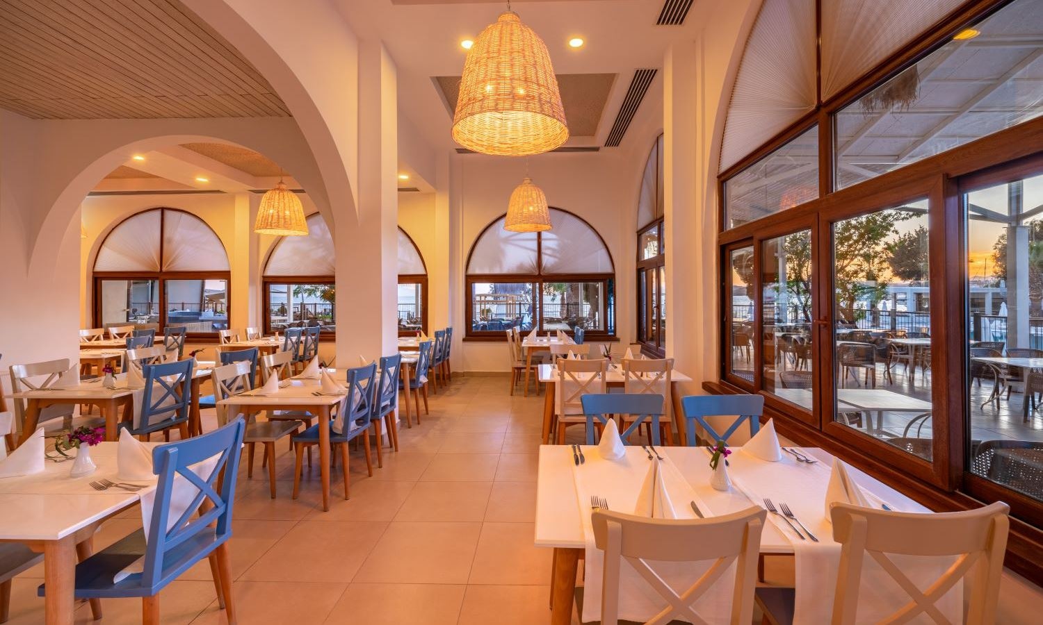 restaurants-main-restaurant