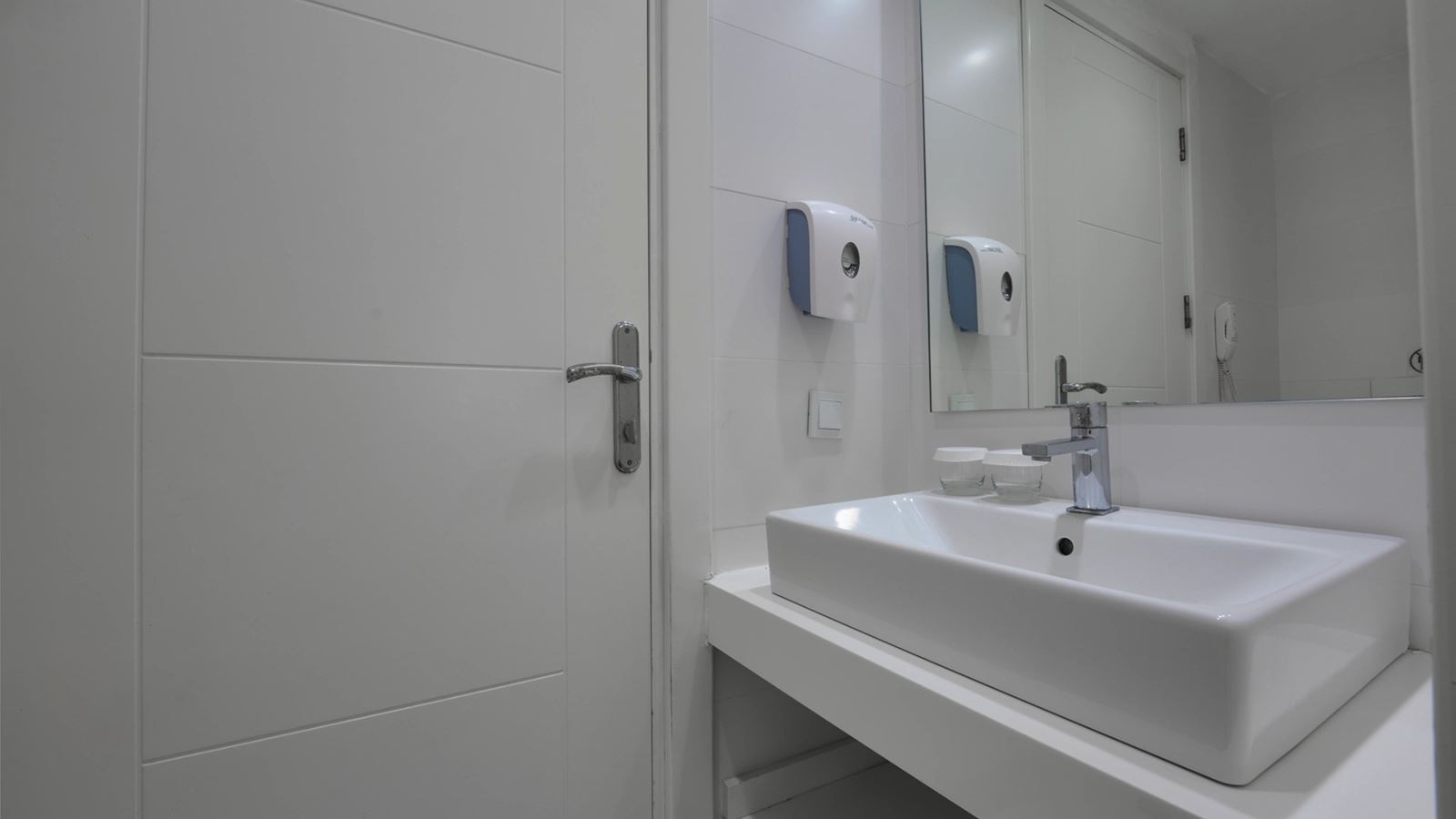 rooms-annex-family-room-2-bedrooms