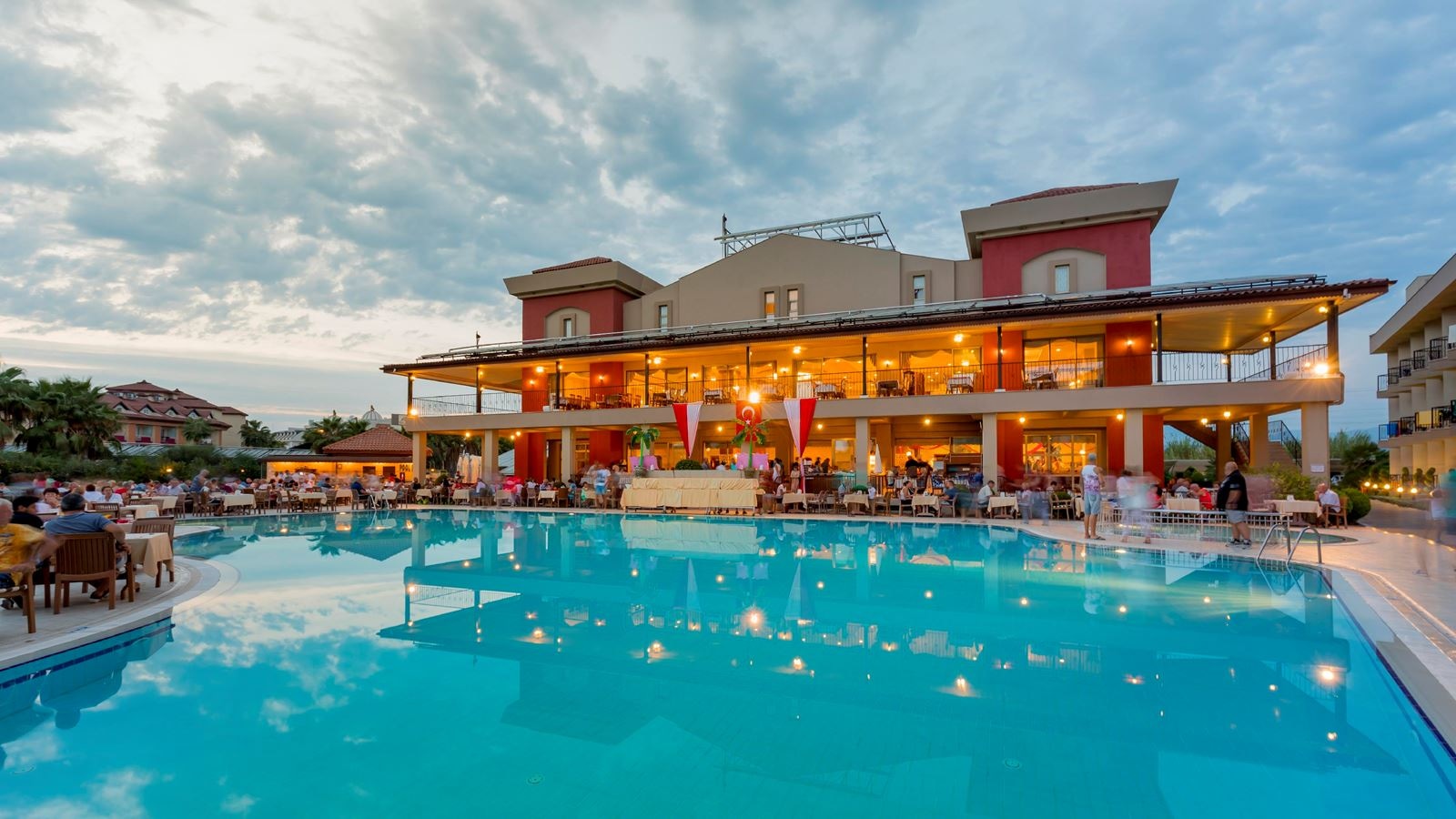 restaurants-troya-restaurant