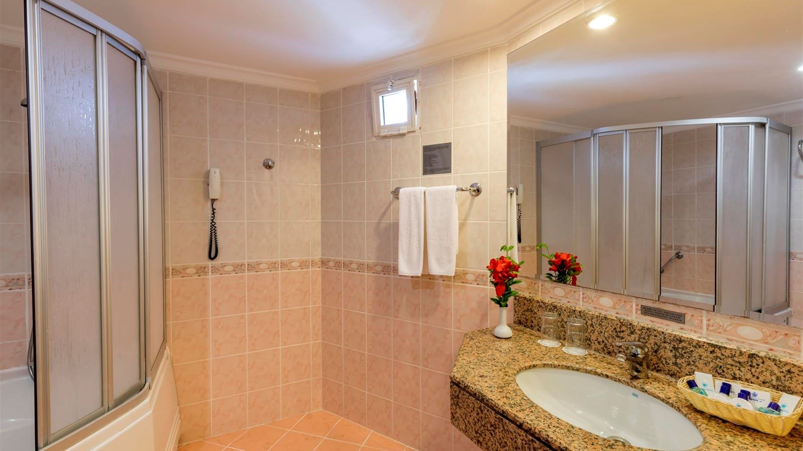 rooms-standard-lateral-sea