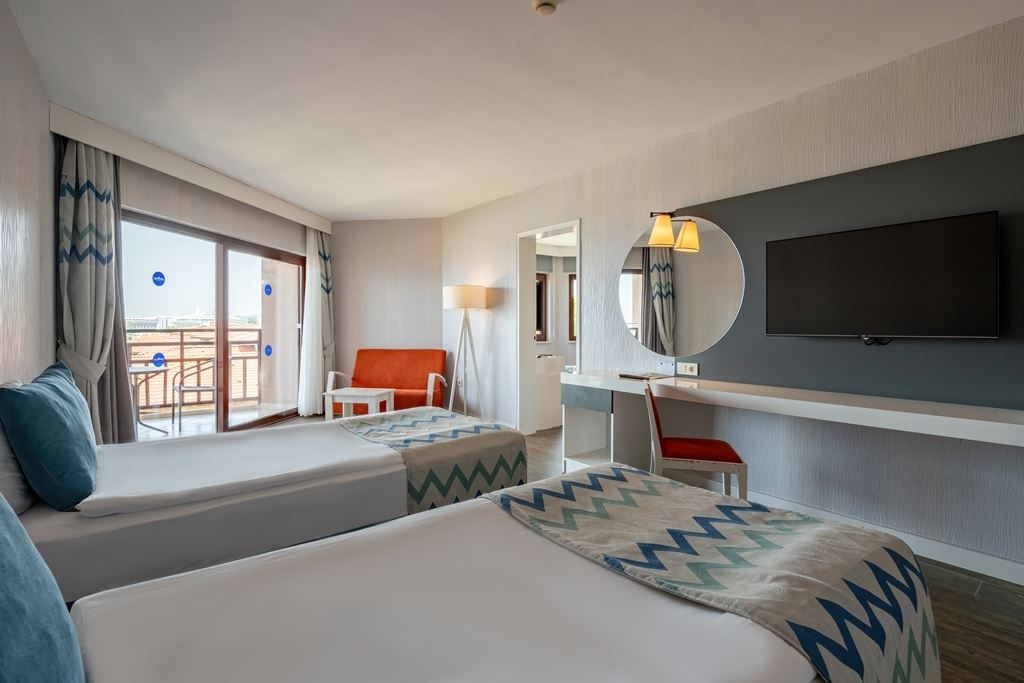 rooms-family-room-2-bedrooms