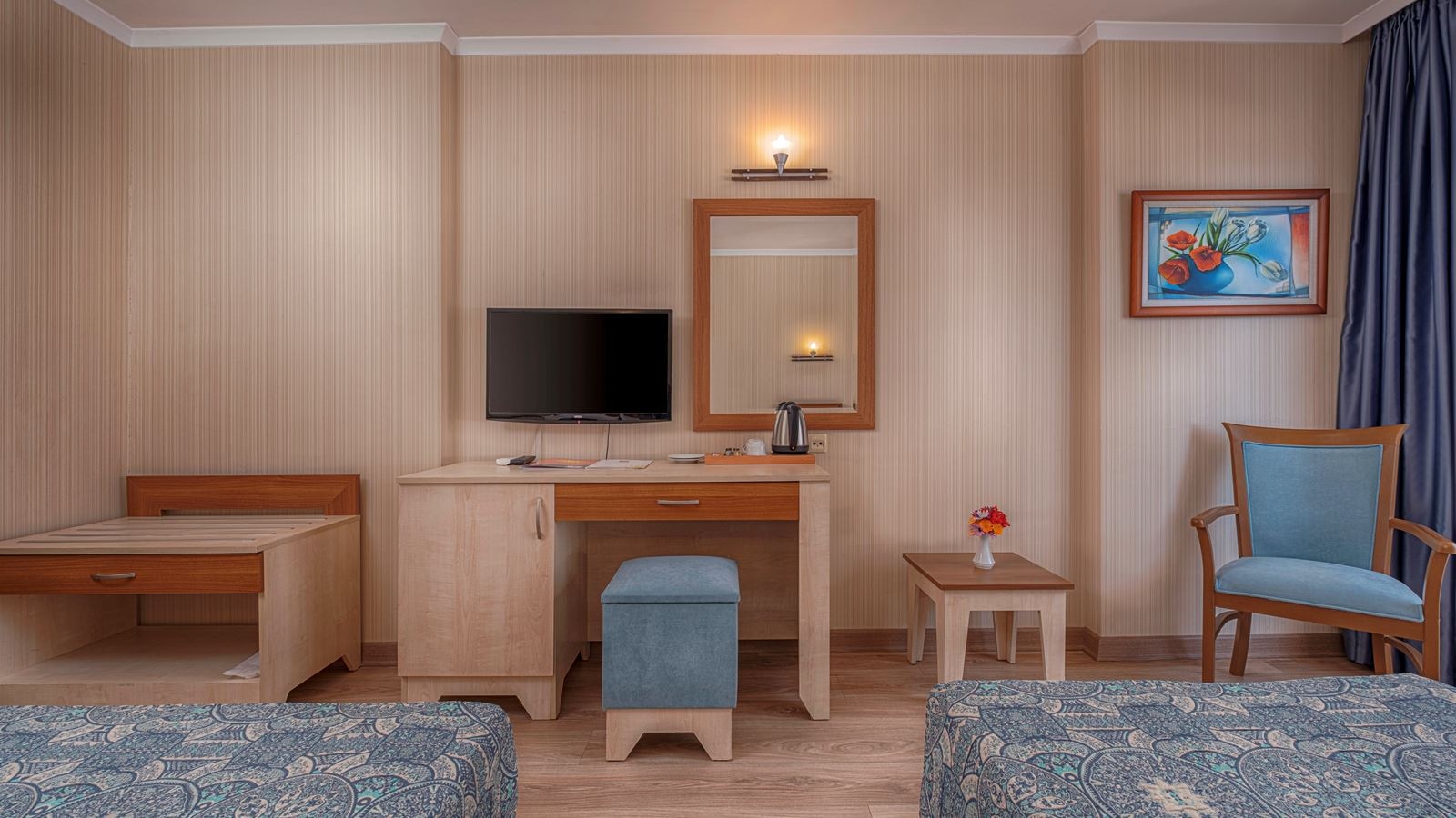 rooms-superior-plus-room-side-sea-view