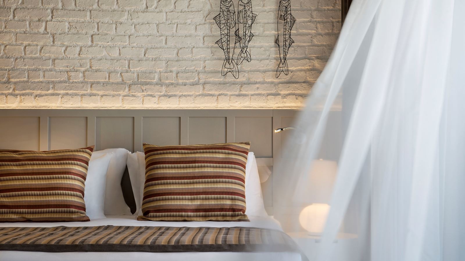 rooms-penthouse-suite-side-sea-view