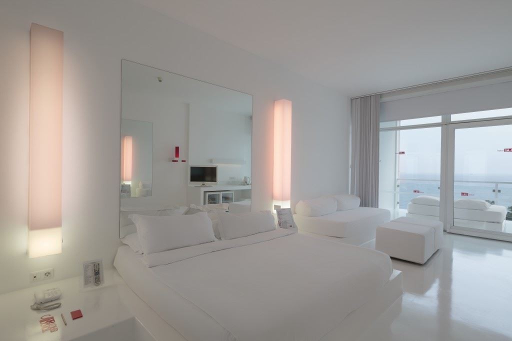 rooms-deluxe-sea-view