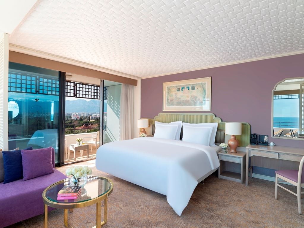 rooms-deluxe-terrace-suite