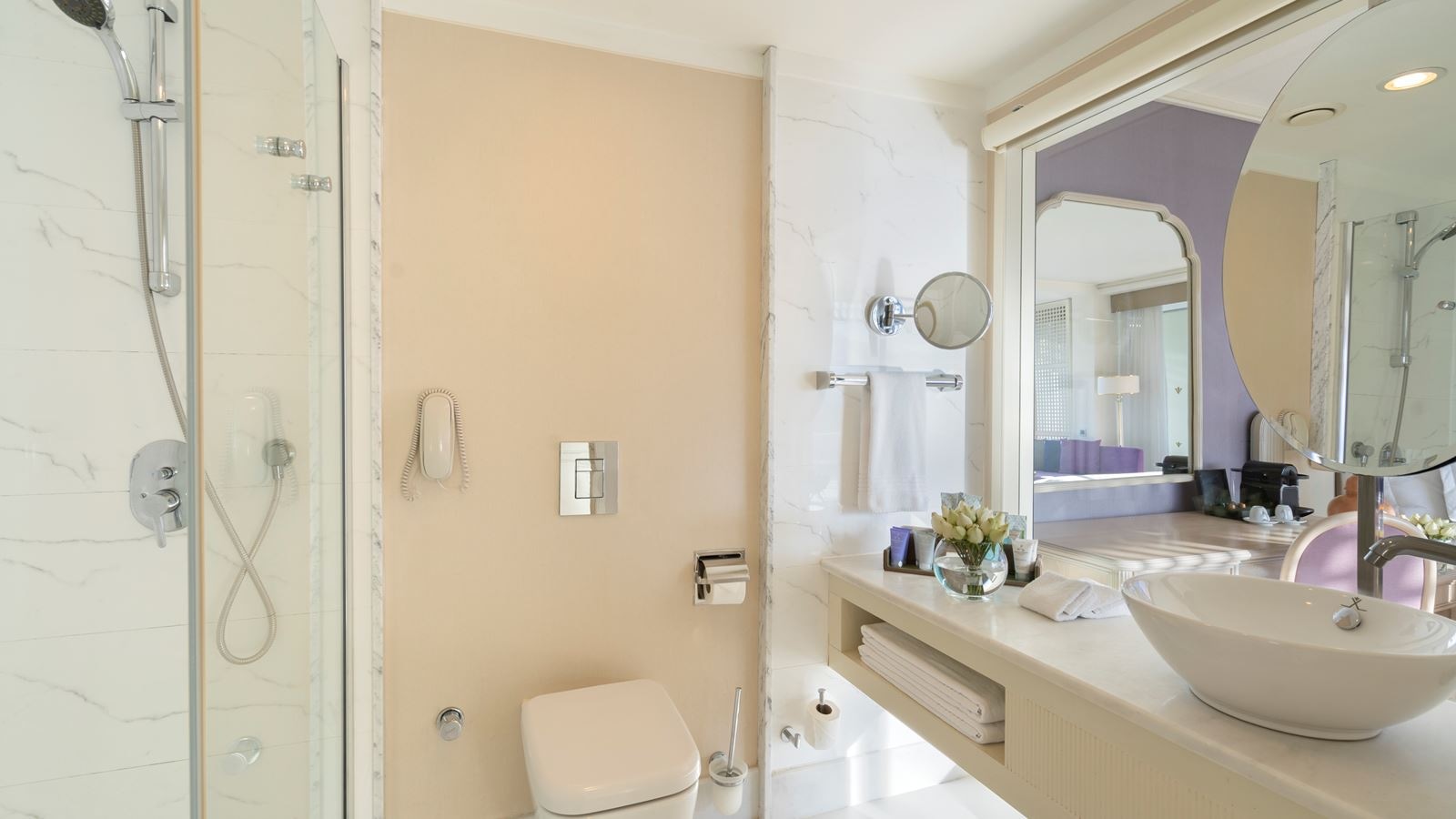 rooms-comfort-room-land-view