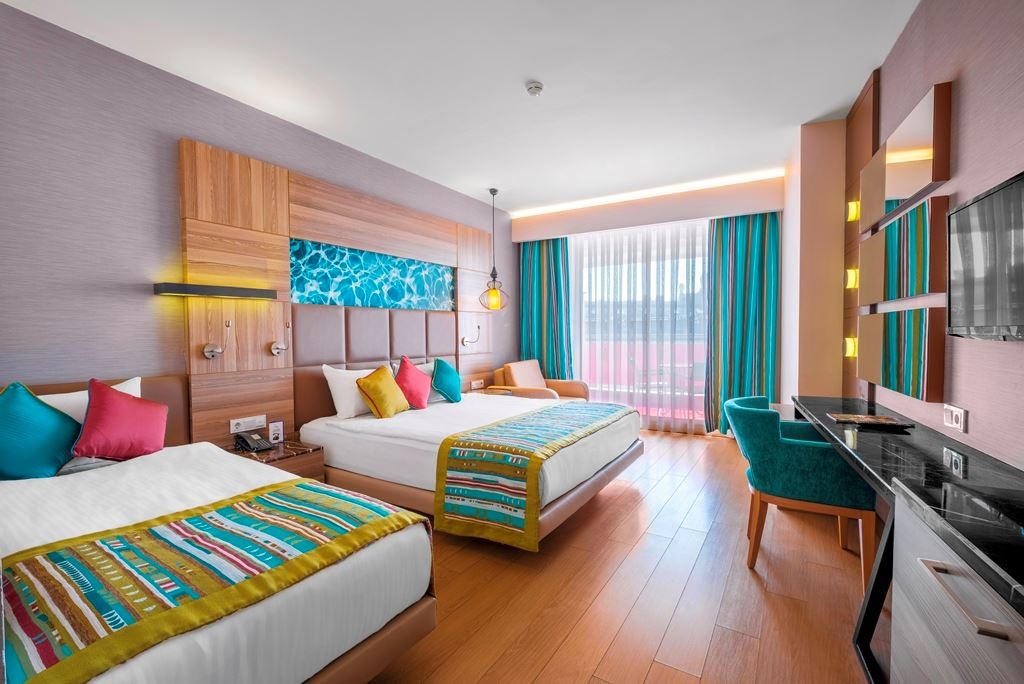 rooms-standard-land-view