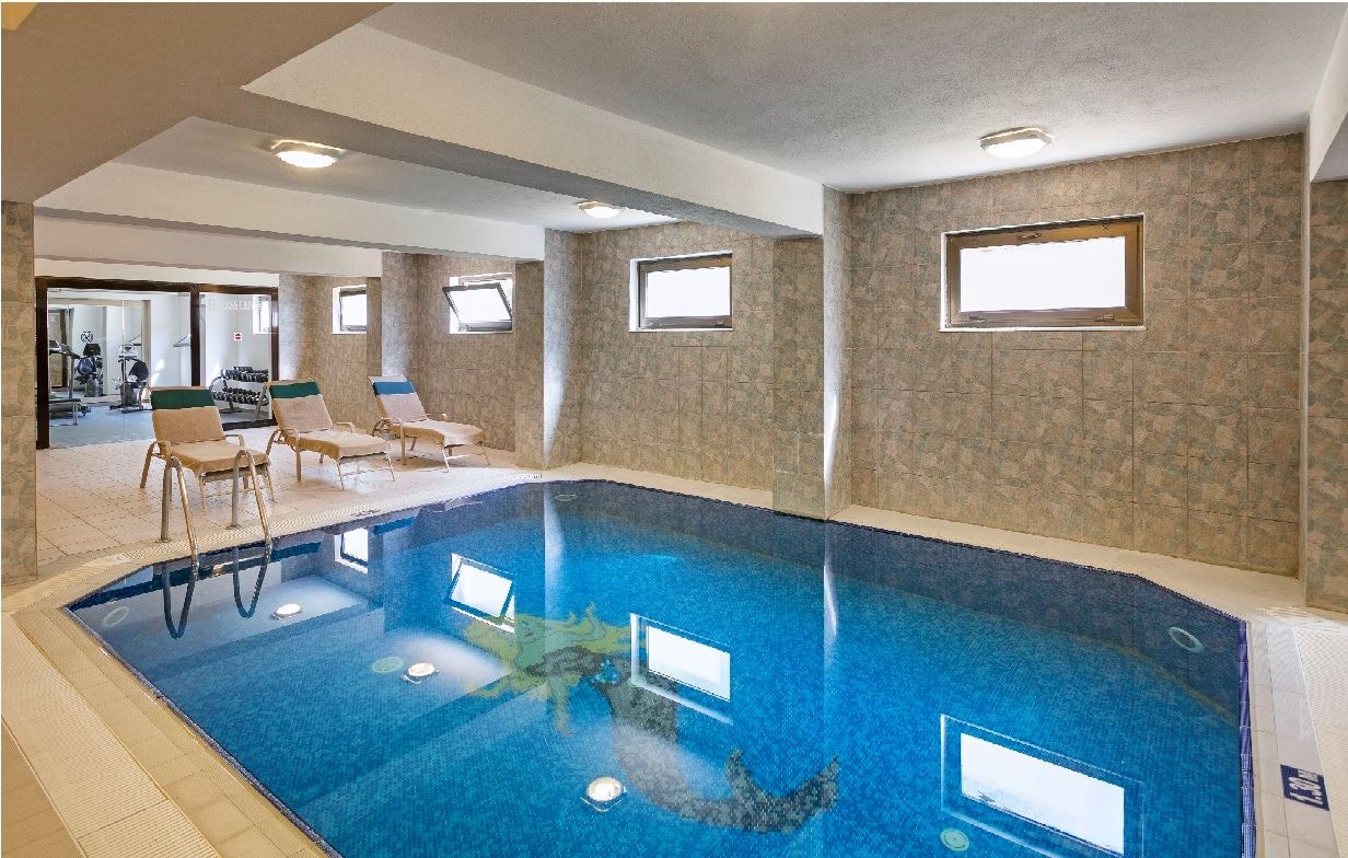 pools-indoor-pool