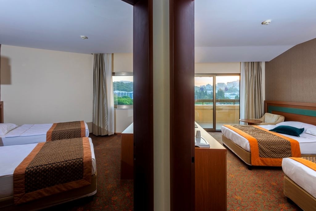 rooms-family-room-2-bedrooms