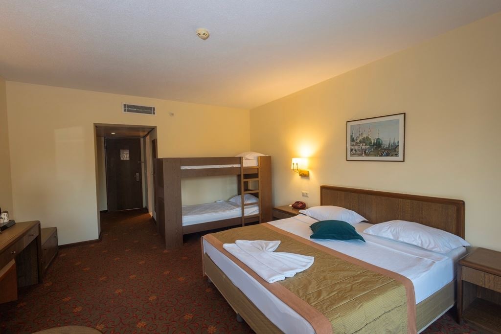 rooms-standard-room-with-bunkbed