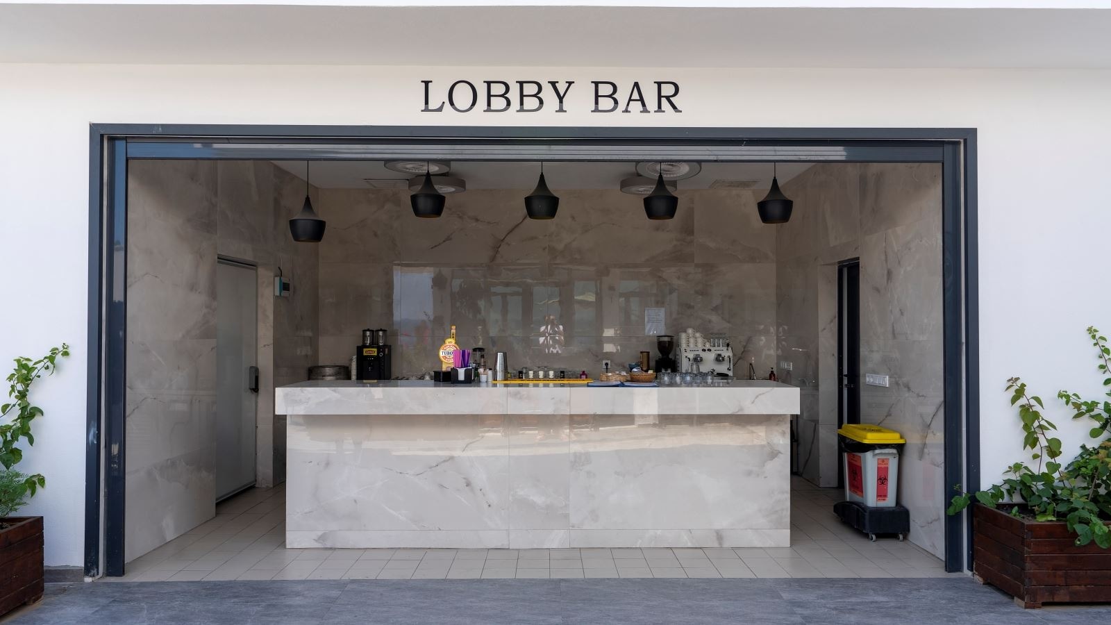 bars-lobby-bar