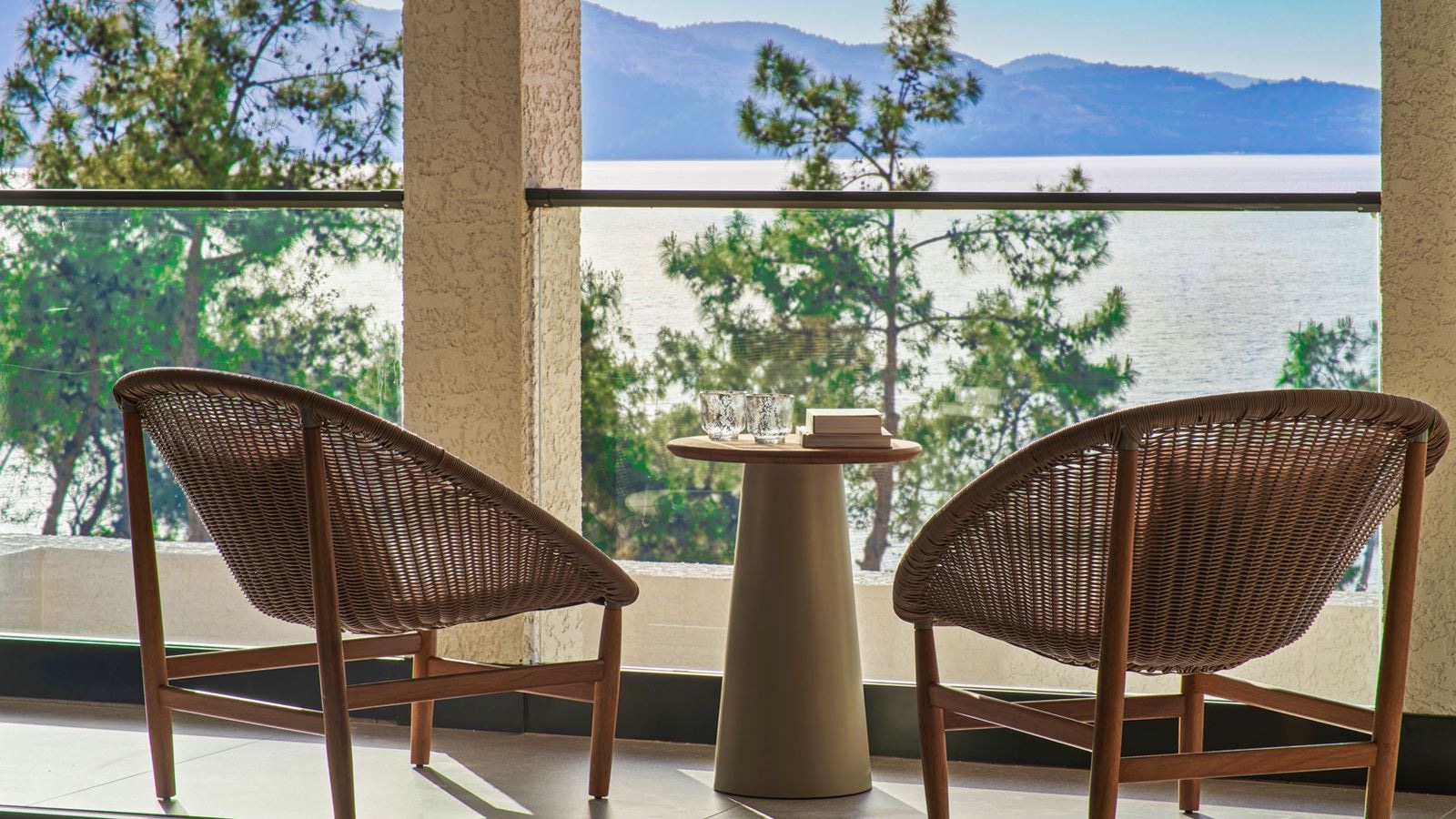 rooms-executive-villa-front-side