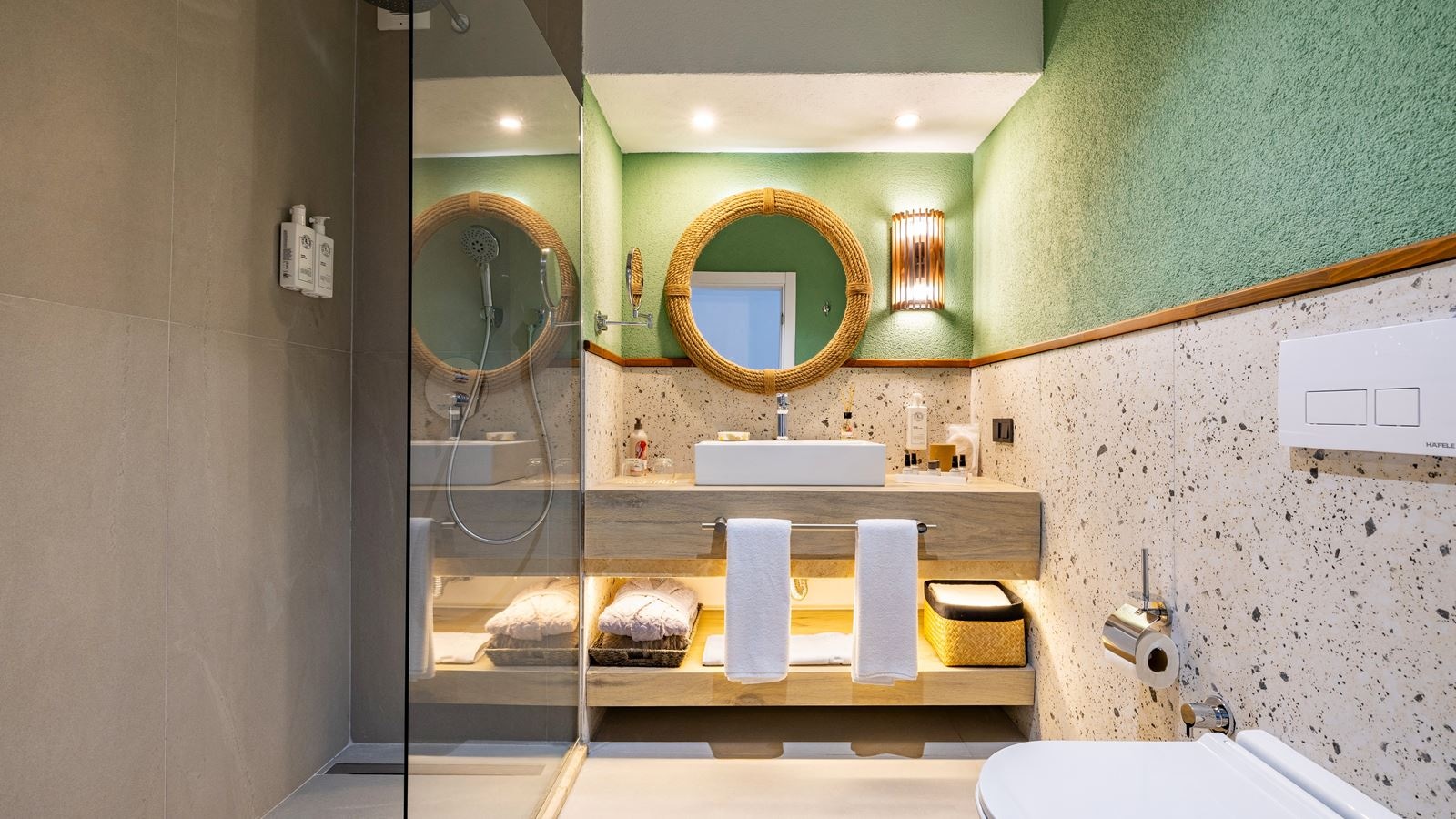 rooms-ege-family-room--sea--island-view