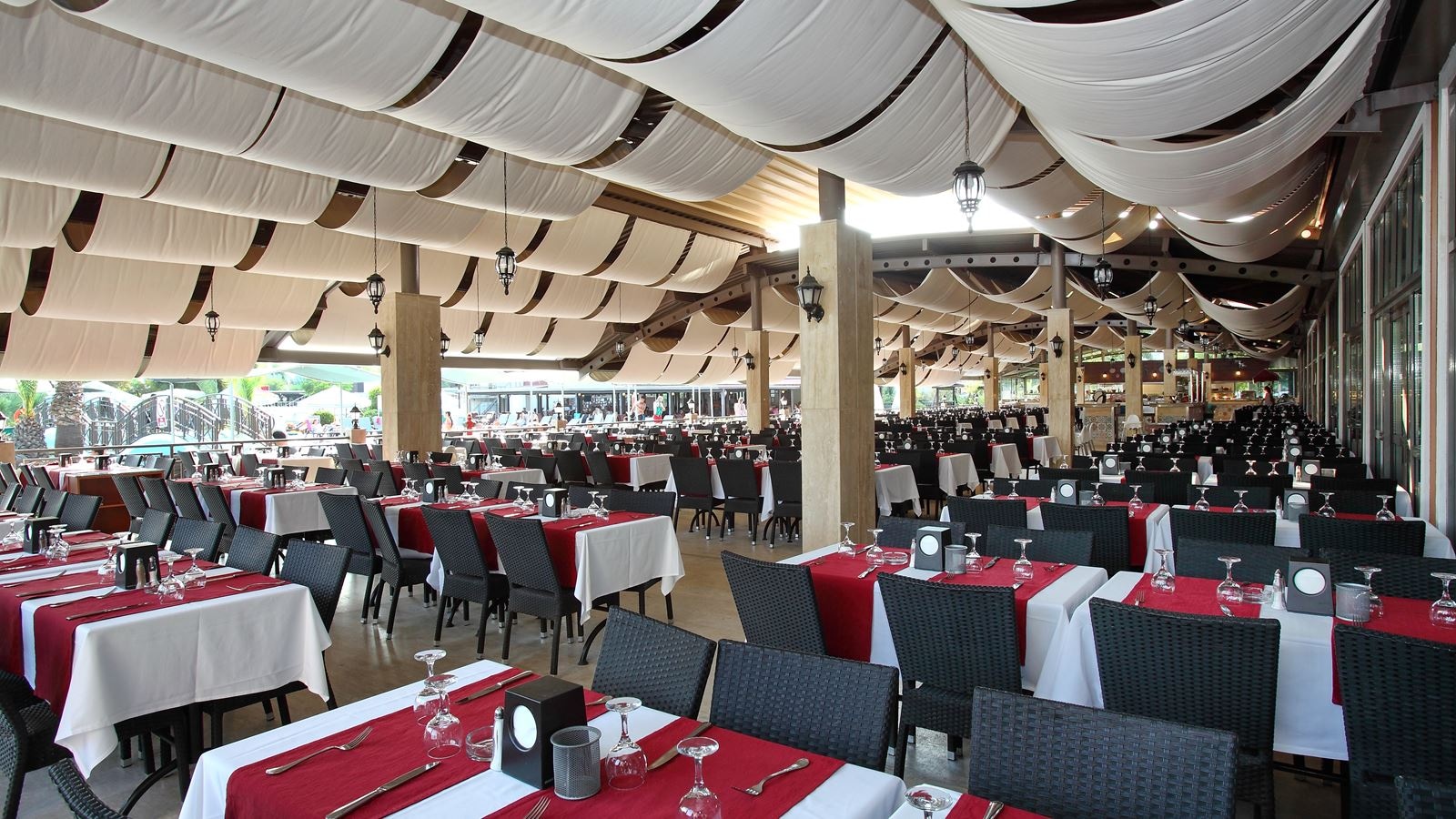 restaurants-main-restaurant