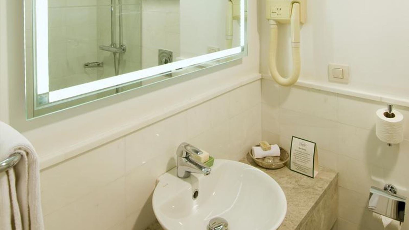 rooms-triple-standard