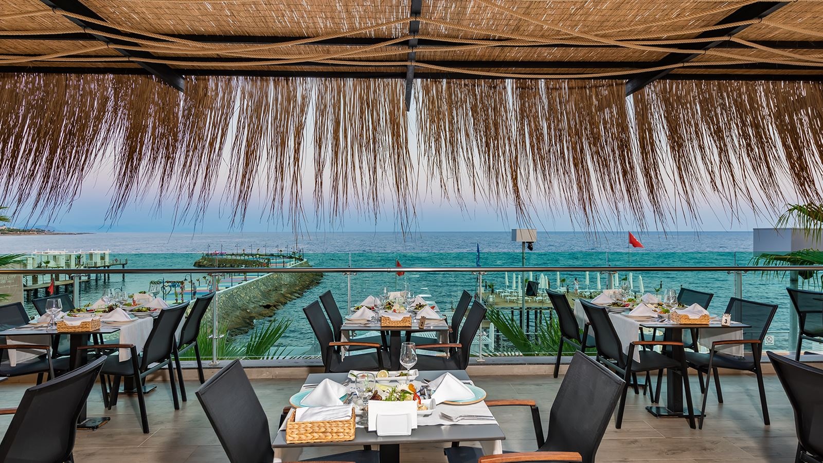 restaurants-terrace-taverna-alacarte