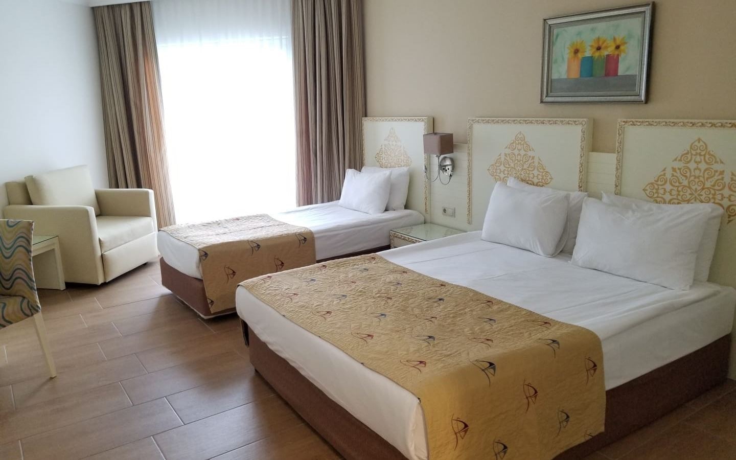 rooms-standard-room-land-view