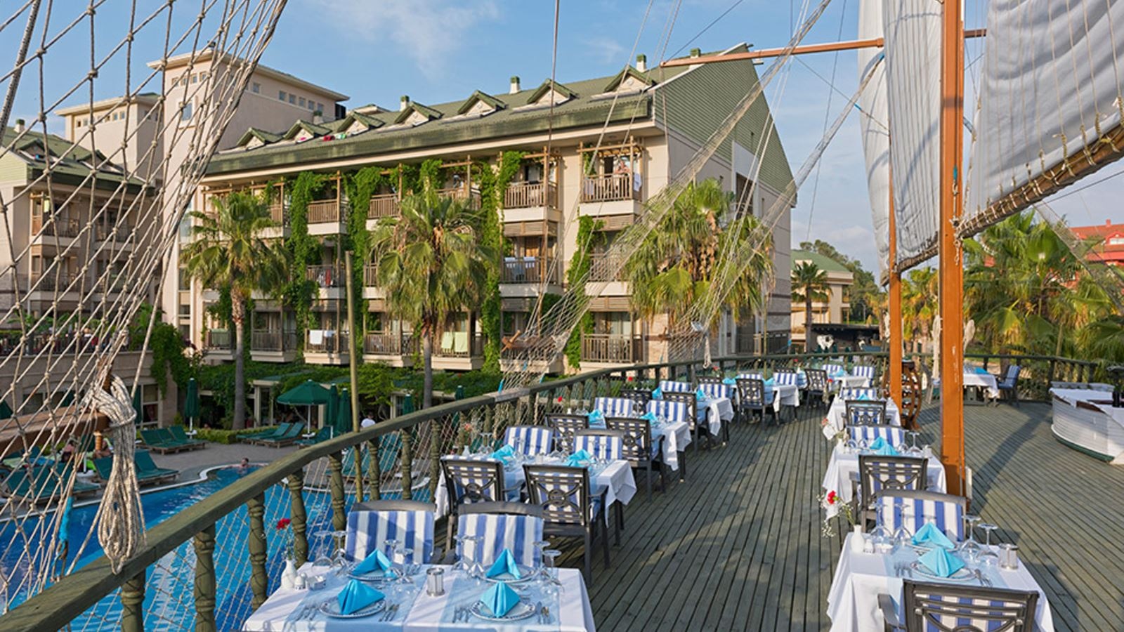 restaurants-yacht-a-la-carte-restaurant