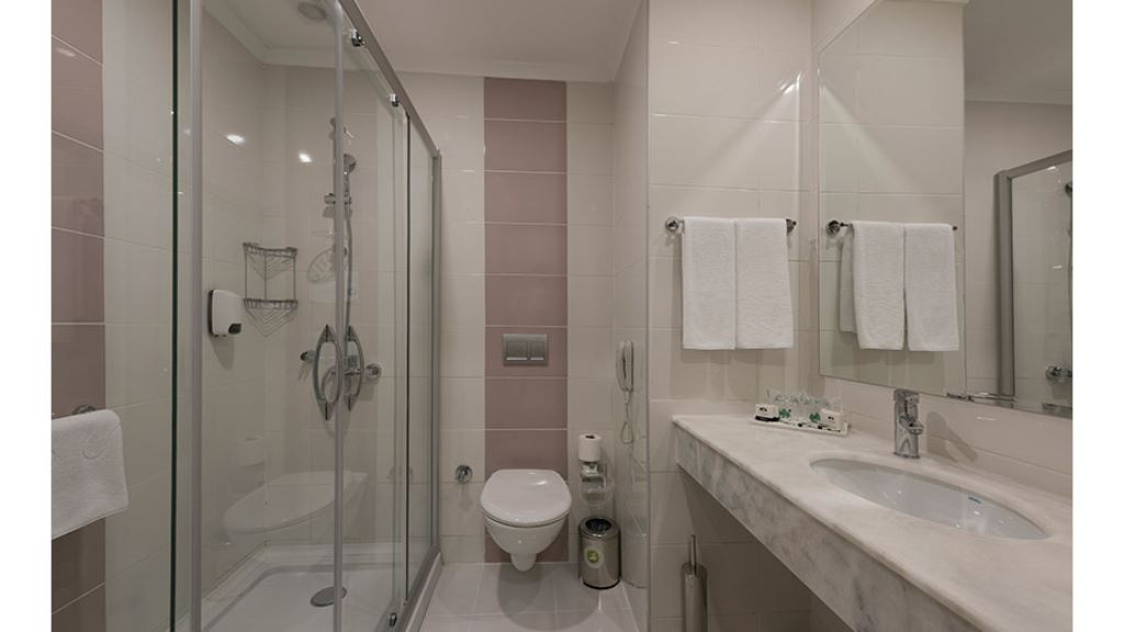 rooms-standard-room-with-balcony